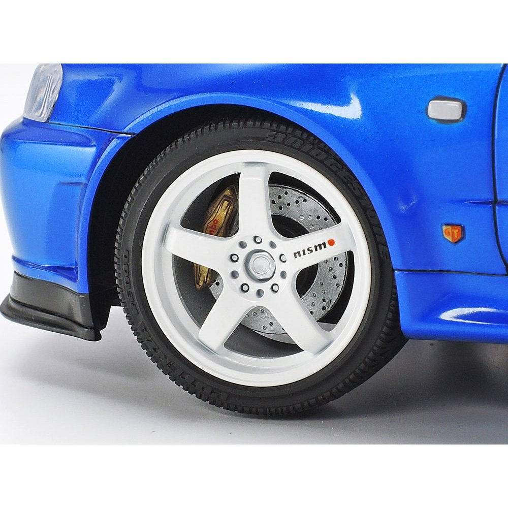 Tamiya 1/24 NISSAN SKYLINE GT-R V-spec II (R34) 24258