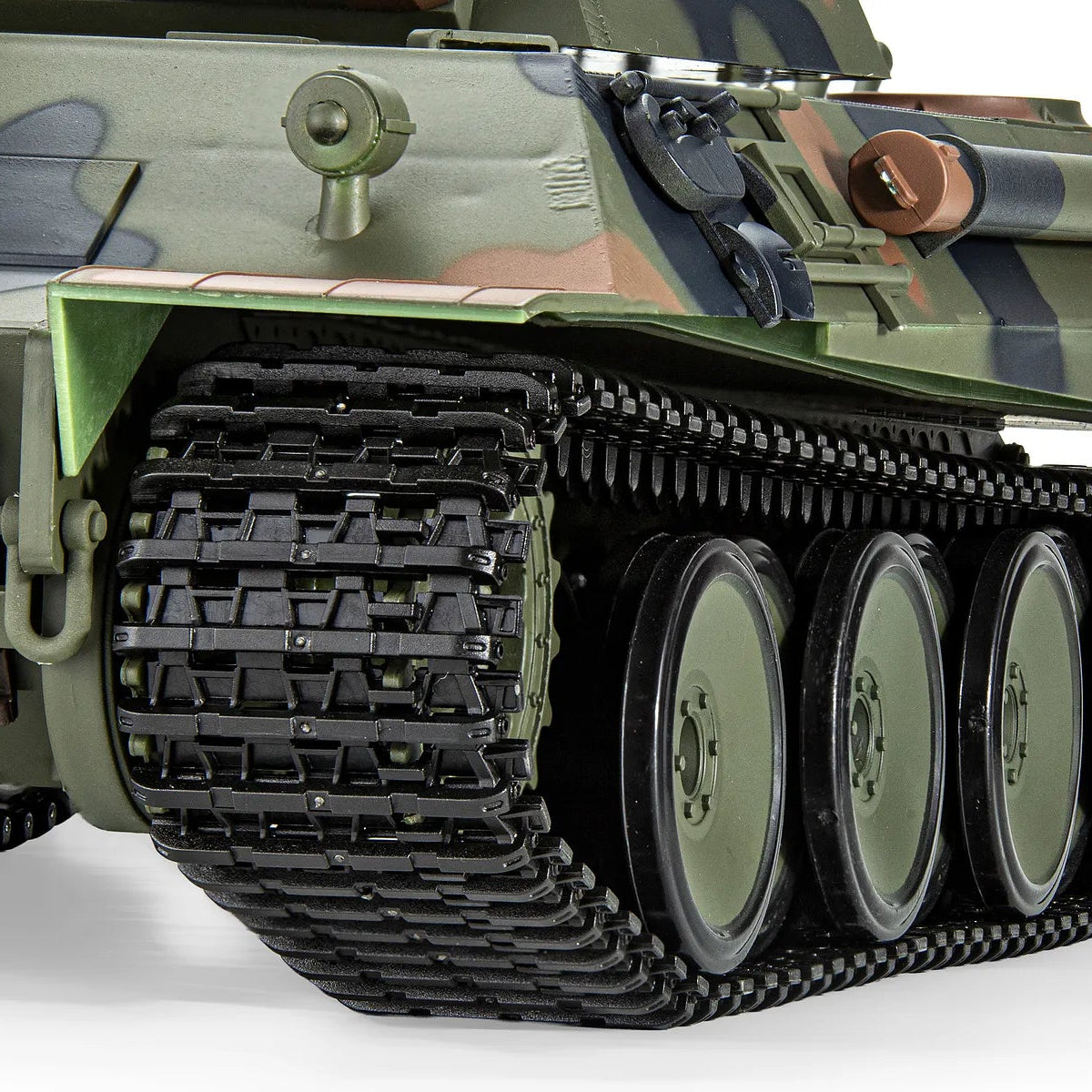 Heng Long HL-3819-1 German Panther 1/16 RC Tank - 2.4GHz RTR