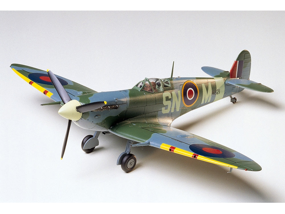 Tamiya 1/48 Supermarine Spitfire Mk.Vb Model Kit (61033)