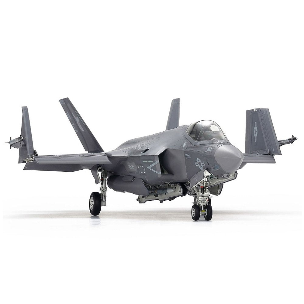 Tamiya 1/48 F-35A Lightning II Model Kit with Australian Decals (61124)