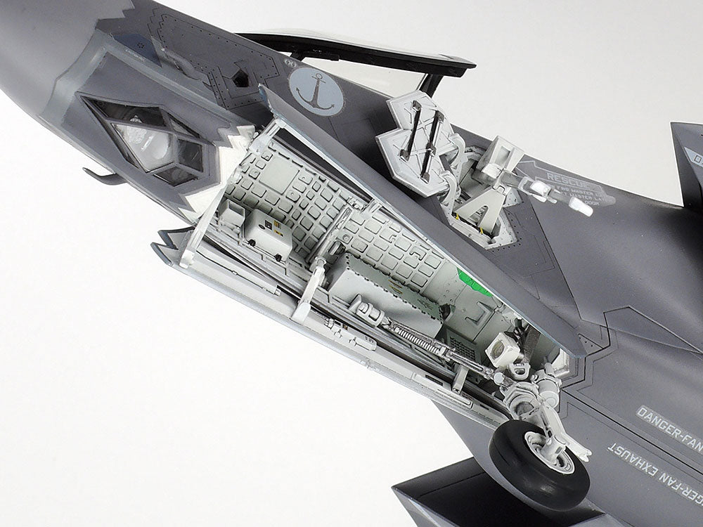 Tamiya 1/48 F-35B Lightning II STOVL Model Kit (61125)