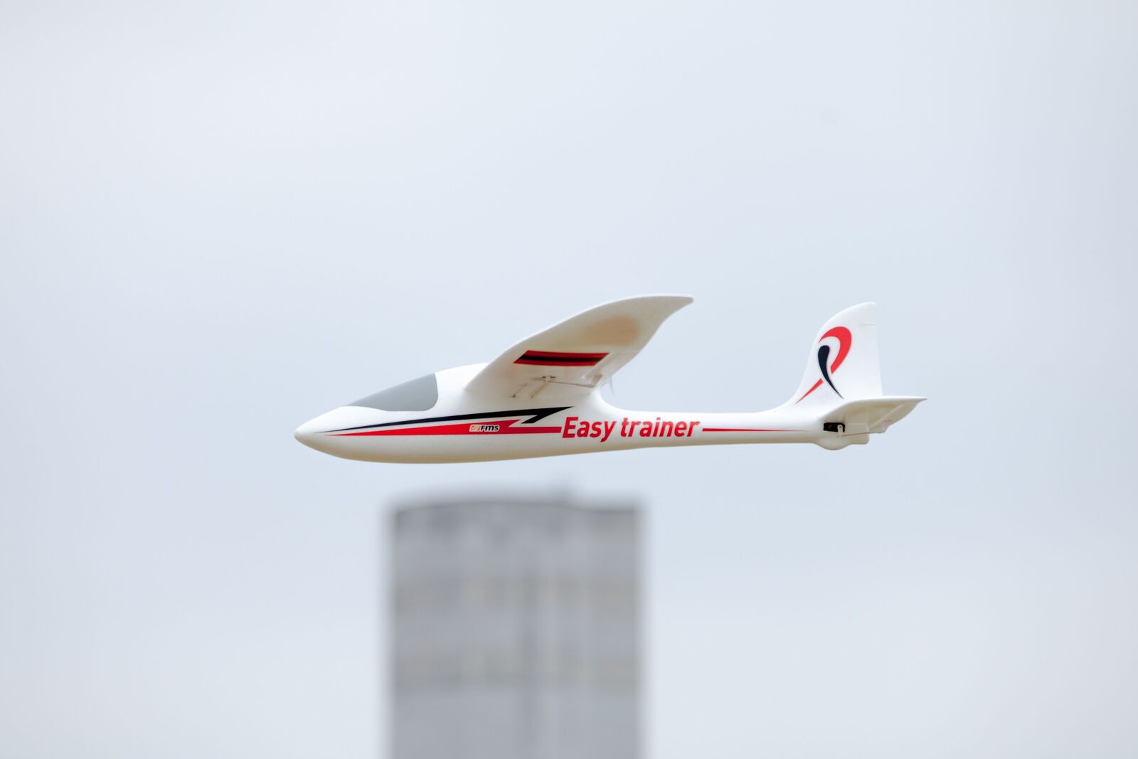 FMS V2 Easy Trainer 1280mm White mode 2 RTF