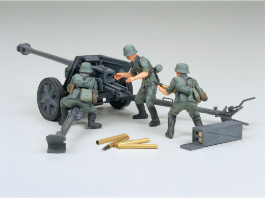 Tamiya 1/35 Scale German 75mm Anti-Tank GunPak40L46 – Model Kit (35047)