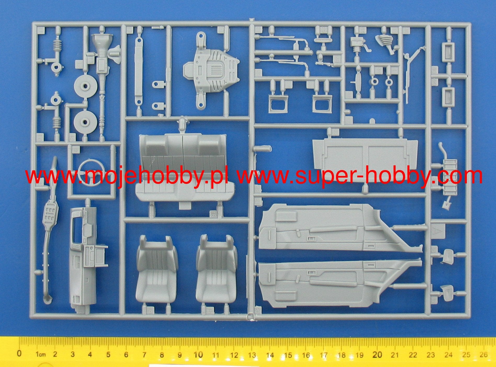 Fujumi 182619 1/24 Scale Toyota AE86 Levin 1983 1600GT APEX (Inital D) - Techtonic Hobbies - Fujumi
