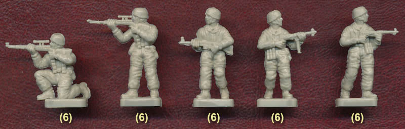 Italeri 006045 1/72 Scale WW2 German Paratroopers - Techtonic Hobbies - Italeri