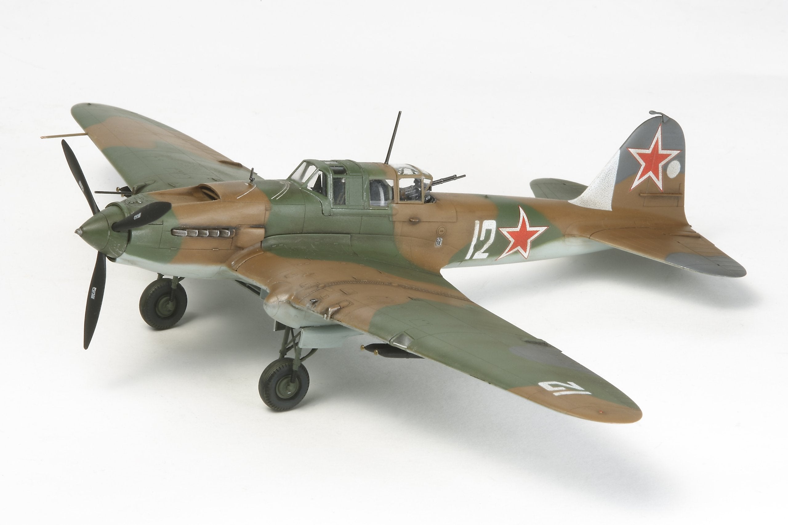 Tamiya 60781 1/72 Scale Ilyushin Il-2 Sturmovik - Techtonic Hobbies - Tamiya