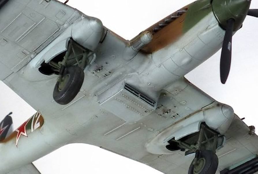 Tamiya 60781 1/72 Scale Ilyushin Il-2 Sturmovik - Techtonic Hobbies - Tamiya