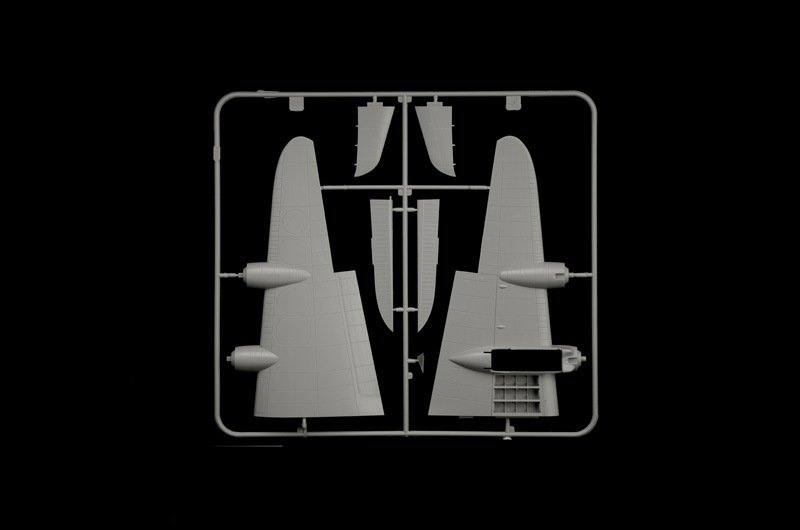 Italeri 1462 1/72 Scale Short Stirling Mk. III (British WW2 Bomber) Plastic Model Kit (Scale Model) - Techtonic Hobbies - Italeri