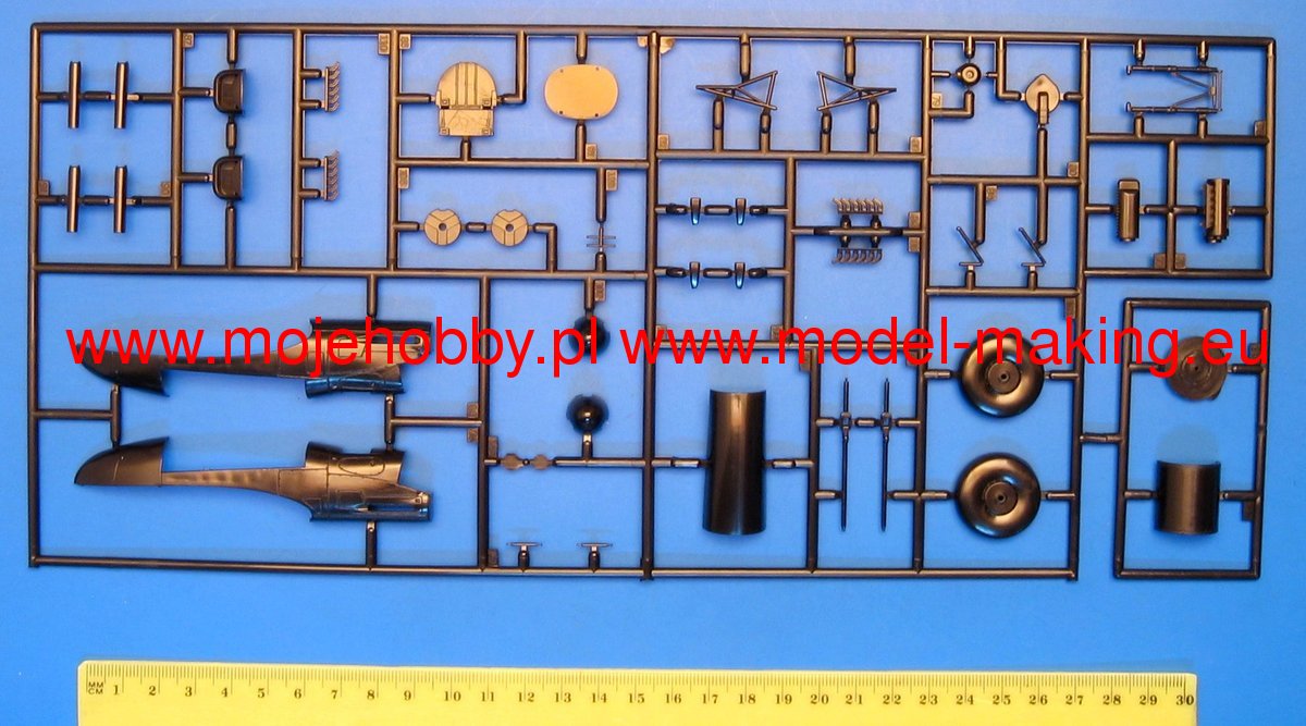 Revell 04295 1/72 Scale Avro Lancaster DAMBUSTERS (British WW2 Bomber) Plastic Model Kit (Scale Model) - Techtonic Hobbies - Revell