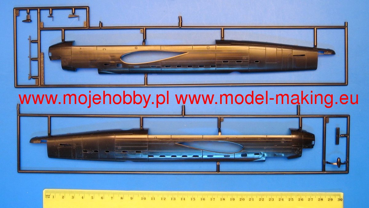 Revell 04295 1/72 Scale Avro Lancaster DAMBUSTERS (British WW2 Bomber) Plastic Model Kit (Scale Model) - Techtonic Hobbies - Revell