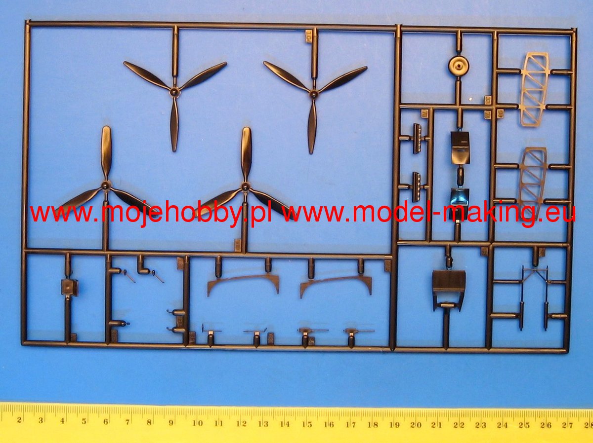 Revell 04295 1/72 Scale Avro Lancaster DAMBUSTERS (British WW2 Bomber) Plastic Model Kit (Scale Model) - Techtonic Hobbies - Revell