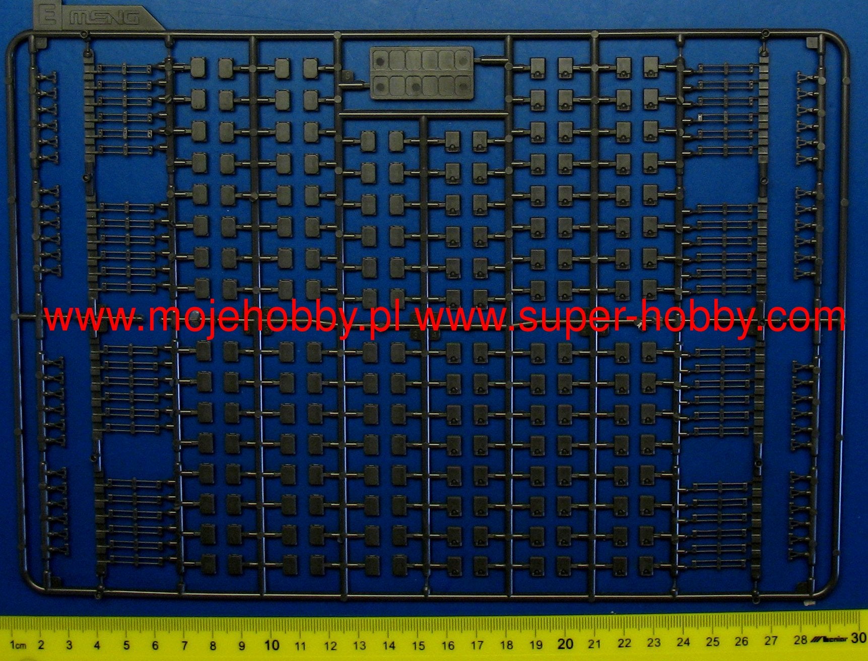 Meng Model TS-026 1/35 Scale U.S Main Battle Tank M1A2 Abrams Tusk 1/Tusk 2 - Techtonic Hobbies - Meng