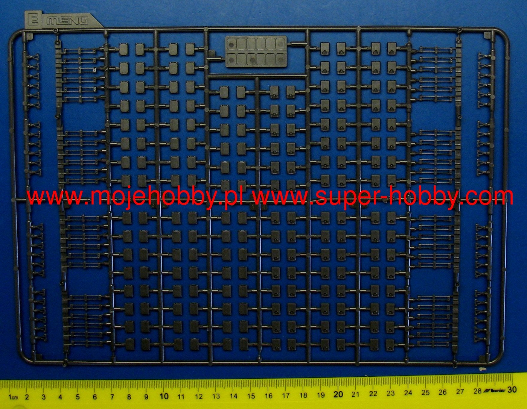 Meng Model TS-026 1/35 Scale U.S Main Battle Tank M1A2 Abrams Tusk 1/Tusk 2 - Techtonic Hobbies - Meng