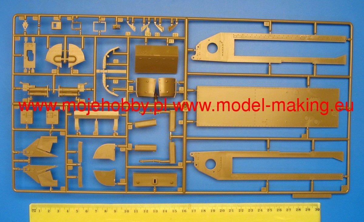 AFV Club 35153 1/35 Scale CHURCHILL MK III British WW2 Heavy Tank Plastic Model Kit (Scale Model) - Techtonic Hobbies - AFV Club
