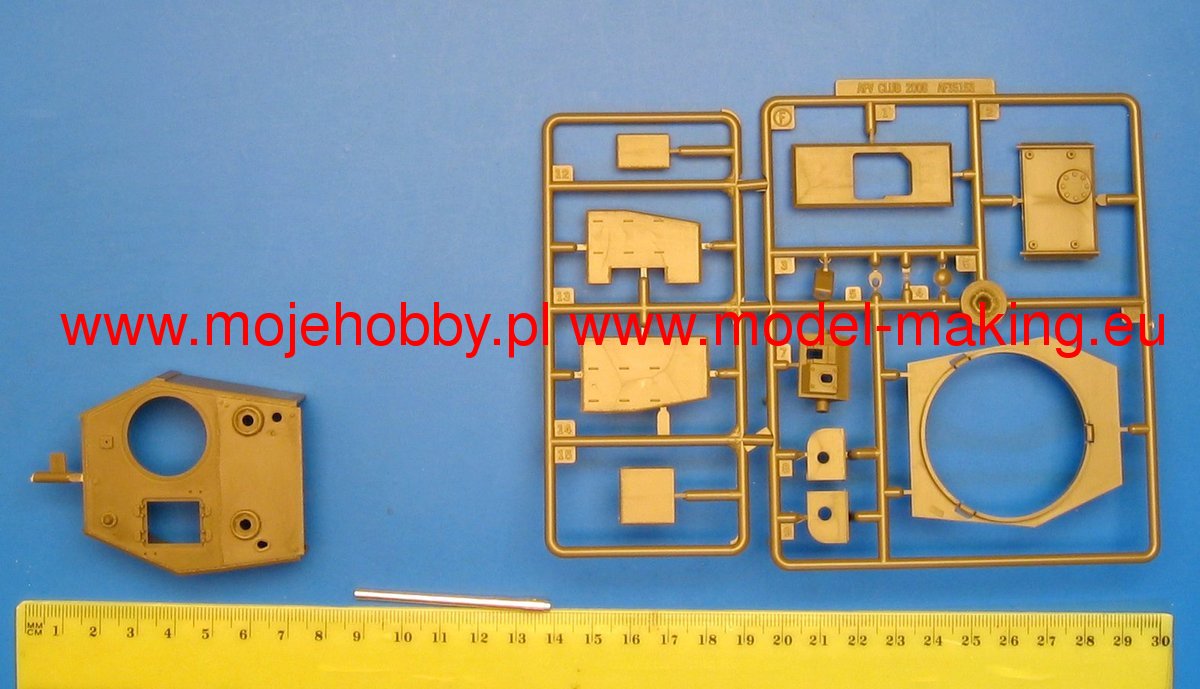 AFV Club 35153 1/35 Scale CHURCHILL MK III British WW2 Heavy Tank Plastic Model Kit (Scale Model) - Techtonic Hobbies - AFV Club