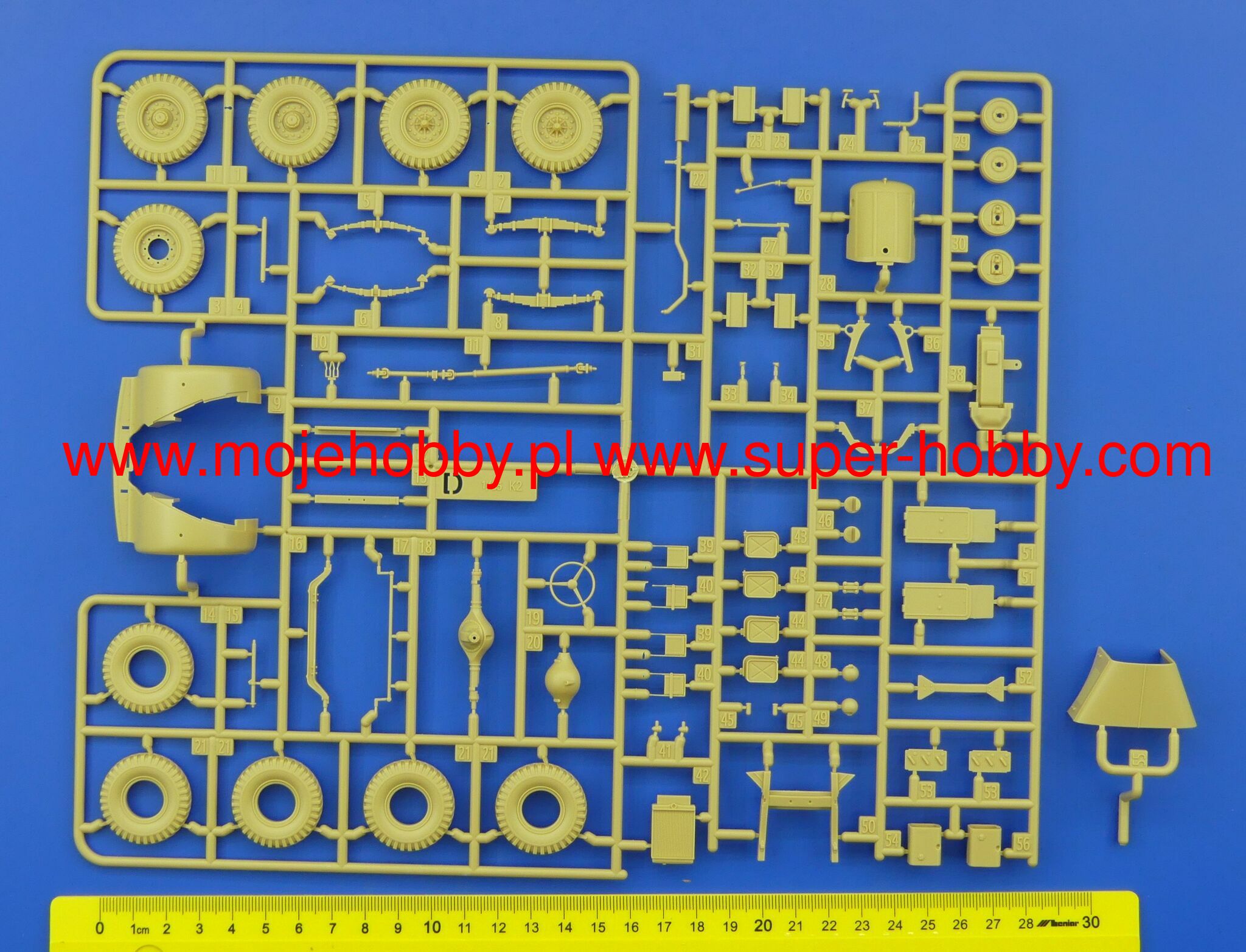 Airfix 01375 1/35 Scale Austin K2/Y Ambulance A1375 - Techtonic Hobbies - Airfix