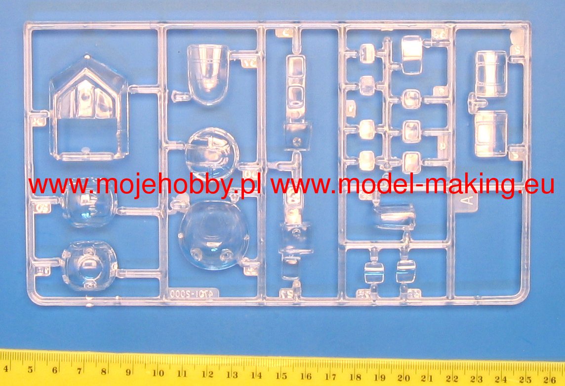 Revell 04297 1/48 scale Boeing B-17F Flying Fortress - Memphis Belle (American WW2 Bomber) Plastic Model Kit (Scale Model) - Techtonic Hobbies - Revell