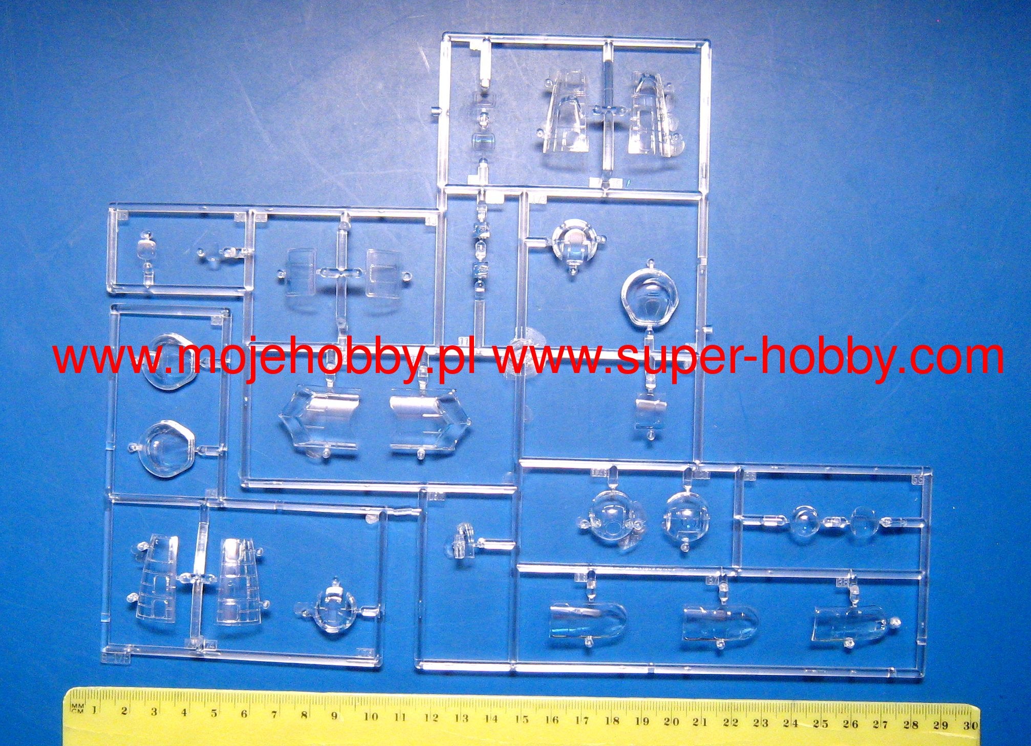 Revell 04279 1/72 Scale Boeing B-17F Memphis Belle Plastic Model Kit - Techtonic Hobbies - Revell