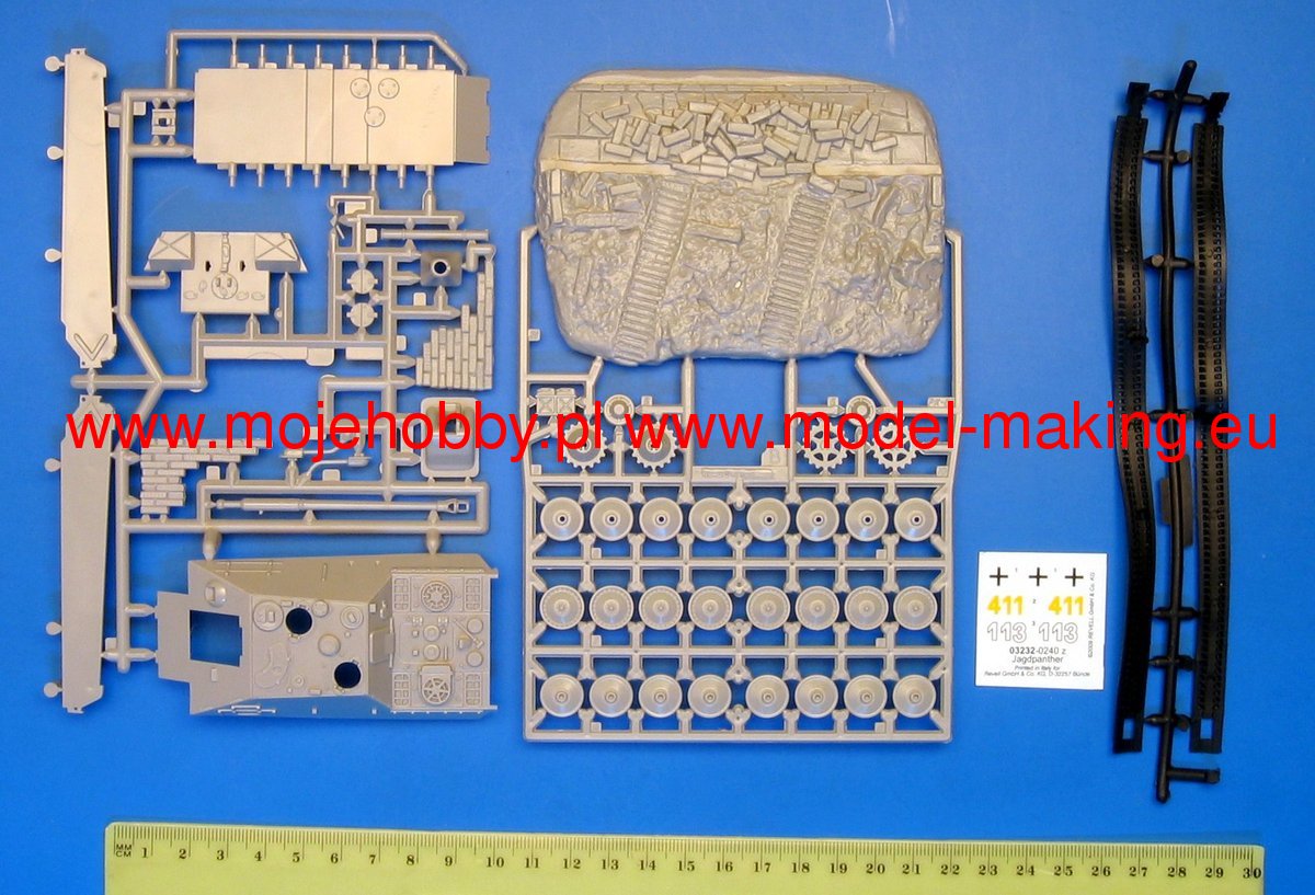 Revell 03232 1/76 Scale Sd.Kfz. 173 Jagdpanther - Techtonic Hobbies - Revell