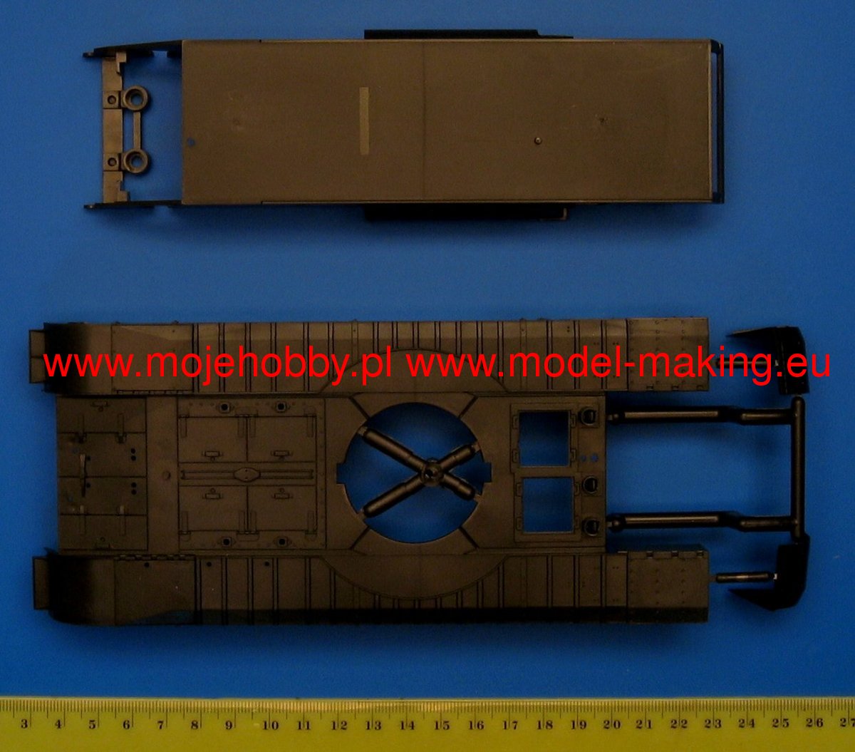 Tamiya 35210 1/35 Scale British Infantry Tank Churchill Mk.VII Model Kit - Techtonic Hobbies - Tamiya
