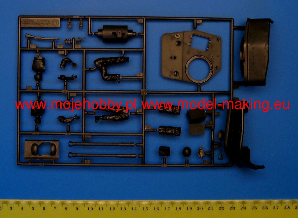 Tamiya 35210 1/35 Scale British Infantry Tank Churchill Mk.VII Model Kit - Techtonic Hobbies - Tamiya