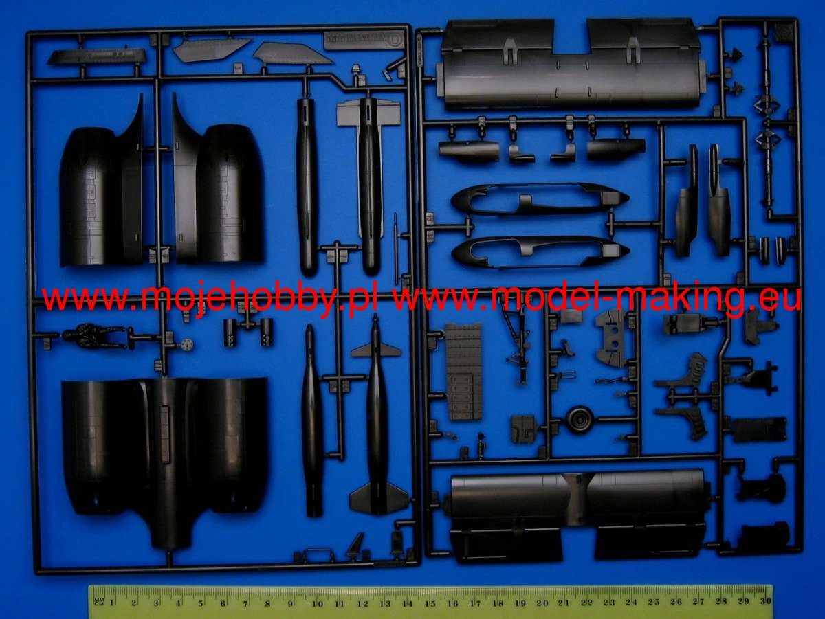 Tamiya 61028 1/48 Scaler U.S.A.F. Fairchild Republic A-10A Thunderbolt II kit - Techtonic Hobbies - Tamiya
