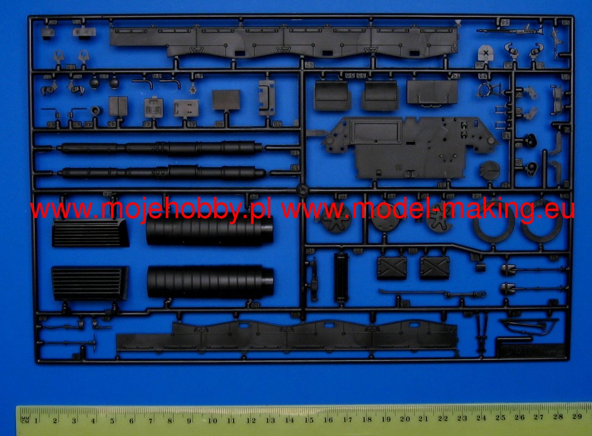 Tamiya 35112 1/35 Scale German Leopard A4 Tank Model Kit - Techtonic Hobbies - Tamiya