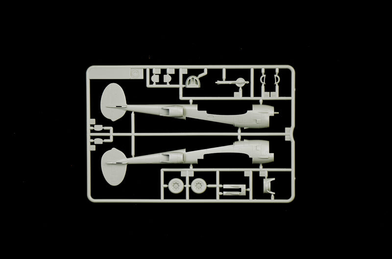 ITALERI P-38J LIGHTNING: 1:72