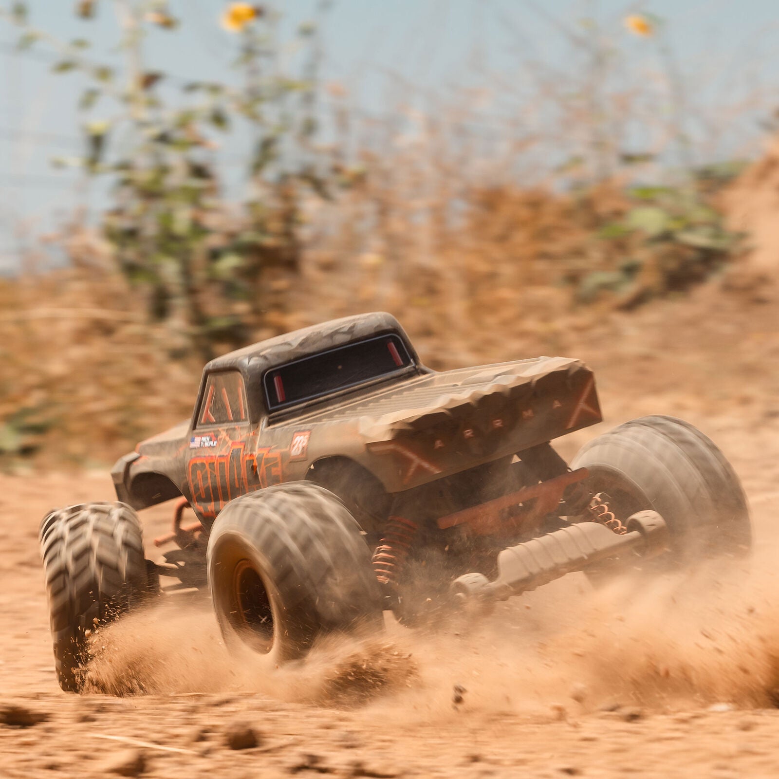 ARRMA Quake 223S BLX DSC 1/10 2WD Monster Truck RTR Red