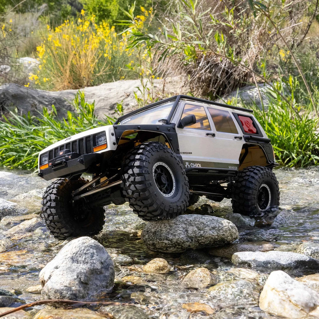 Axial SCX10 III Jeep Cherokee XJ 1/10 4X4 RTR, White - Pre-order