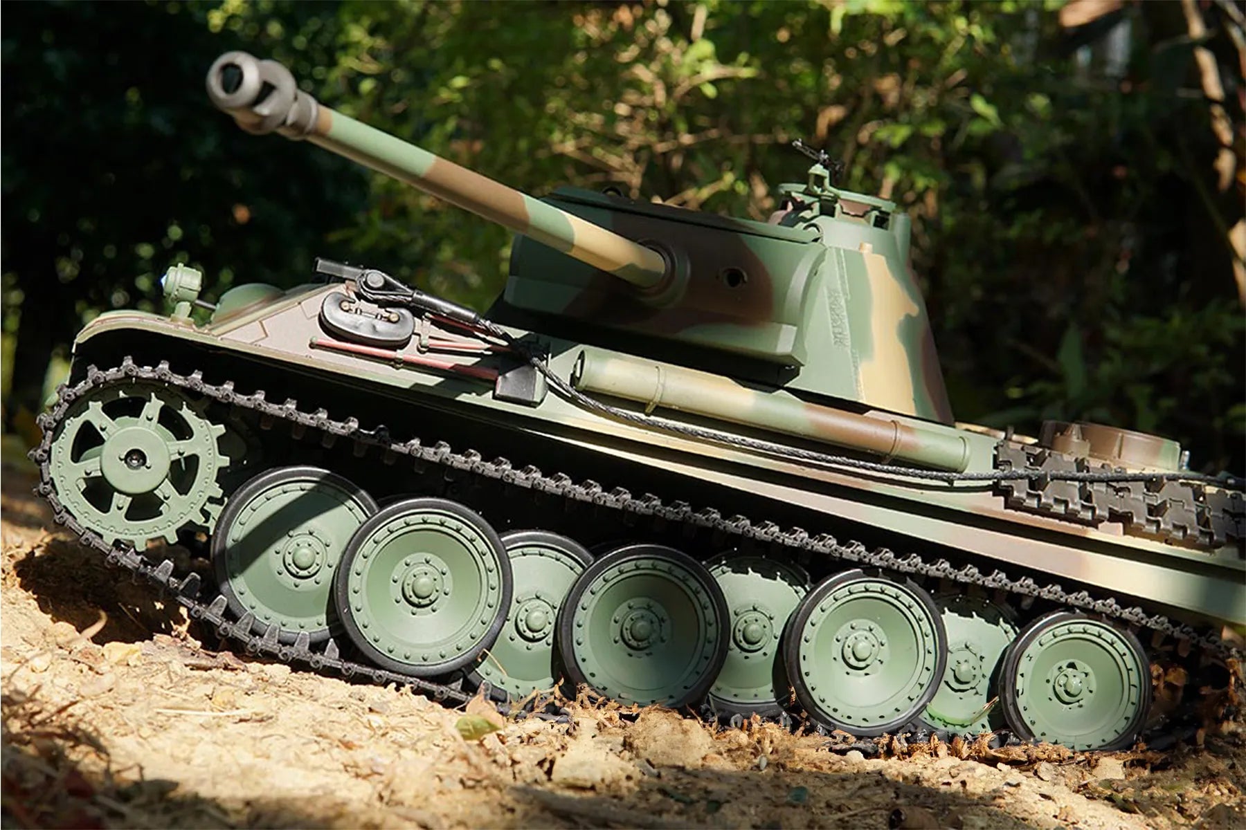 Heng Long 1/16 German Panther Type G RC Main Battle Tank HL-3879-1