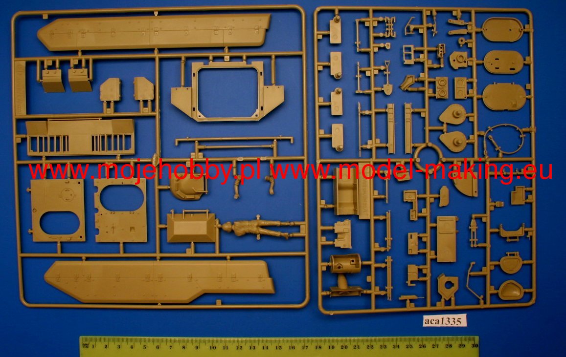 Academy 13237 1/35 Scale M2 Bradley U.S Army Fighting Vehicle - [Sunshine-Coast] - Academy - [RC-Car] - [Scale-Model]