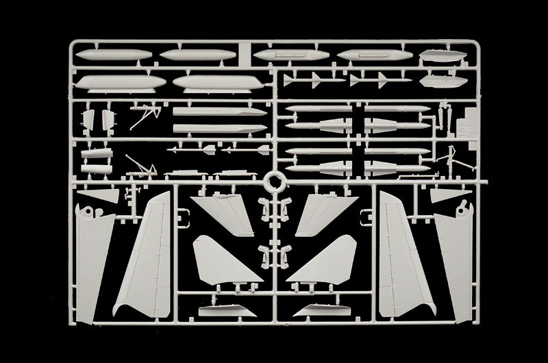 Italeri 001422 1/72 Scale TOP GUN F-14A Tomcat Vs. A-4F Skyhawk - Techtonic Hobbies - Italeri