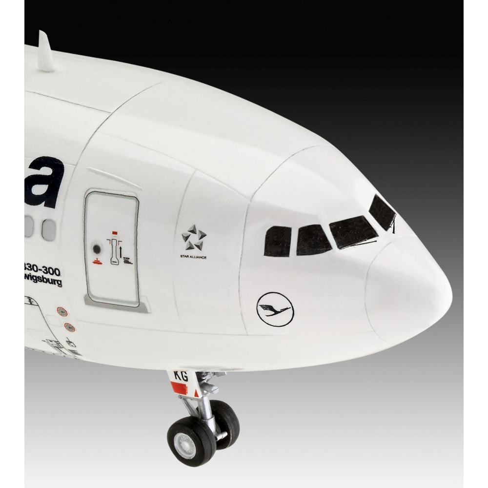 Revell 1/144 Scale Airbus A330-300 - LUFTHANSA "NEW LIVERY" 03816