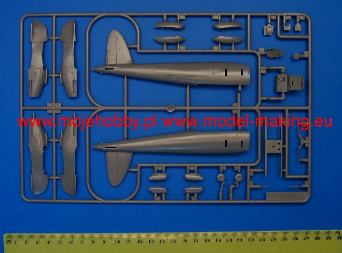 Tamiya 60747 1/72 Scale De Haviland Mosquito FB Mk.VI/NF Mk.II - Techtonic Hobbies - Tamiya