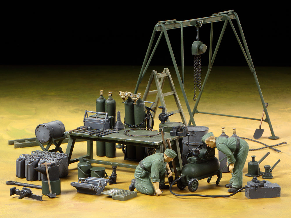 Tamiya 37023 1/35 Scale German Field Maintenance Team & Equipment Set Model Kit - Techtonic Hobbies - Tamiya