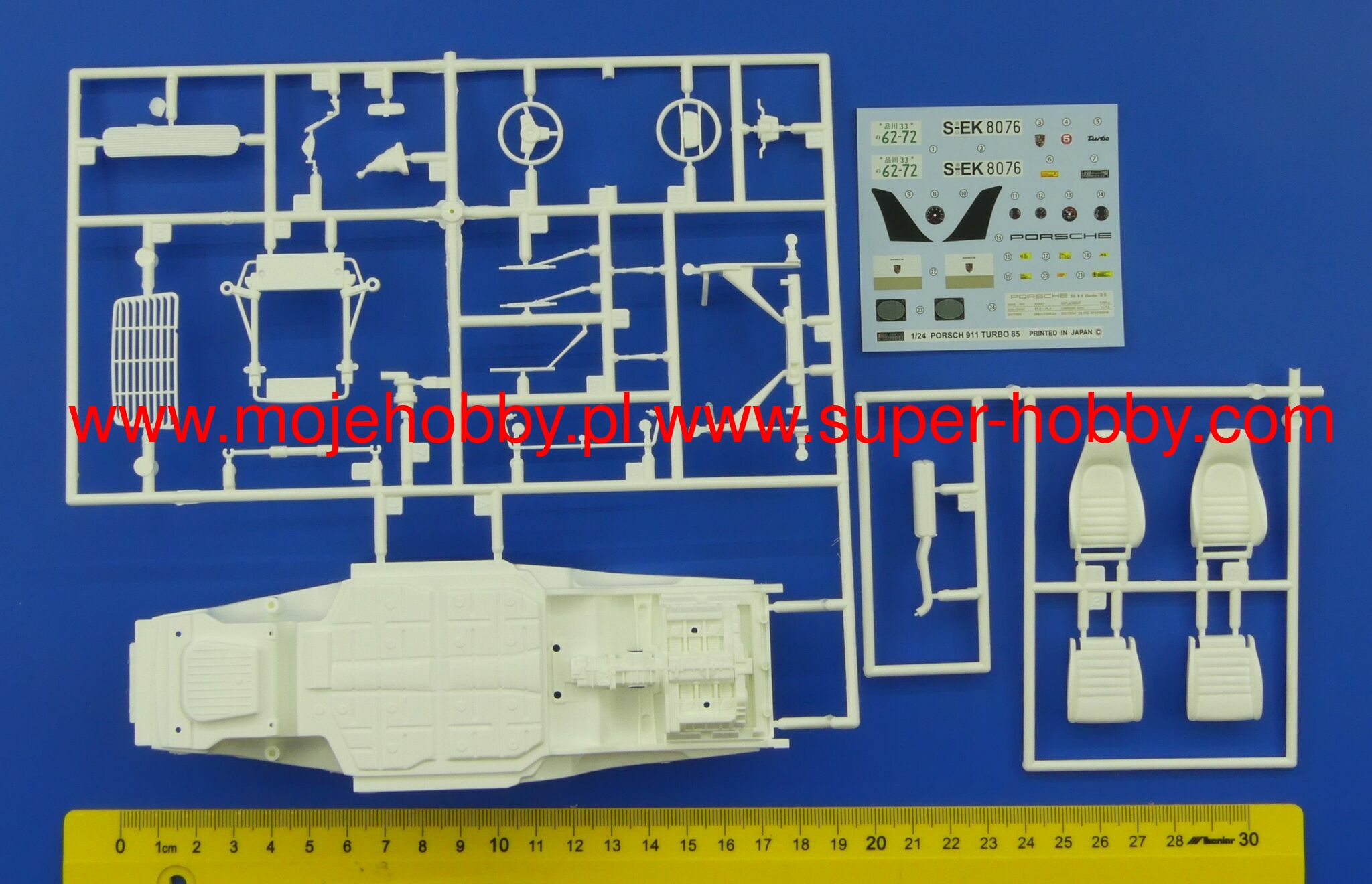 Fujimi 126852 1/24 Scale RS-57 Porsche 911 Turbo Plastic Model Kit - Techtonic Hobbies - Fujumi