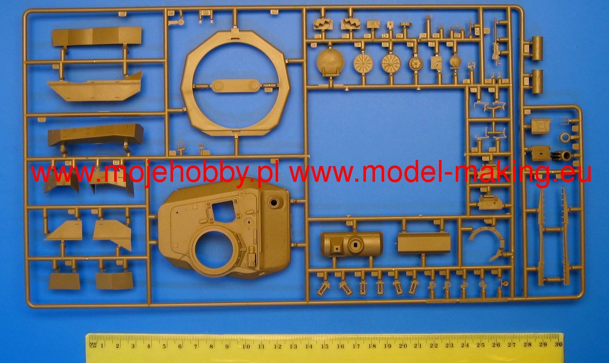 AFV Club 35159 1/35 Scale IDF Shot Centurion Mk 5, Mk 5/1 1967 Early Type Main Battle Tank Plastic Model Kit (Scale Model) - Techtonic Hobbies - AFV Club