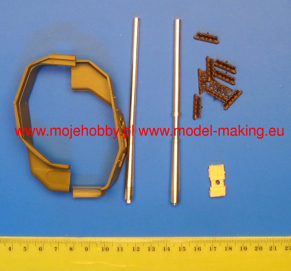 AFV Club 35159 1/35 Scale IDF Shot Centurion Mk 5, Mk 5/1 1967 Early Type Main Battle Tank Plastic Model Kit (Scale Model) - Techtonic Hobbies - AFV Club