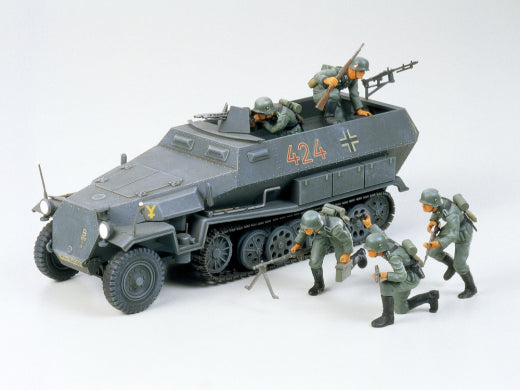 Tamiya-Tamiya 1/35 GERMAN HANOMAG SD.KFZ 251/1 35020-rc-cars-scale-models-sunshine-coast