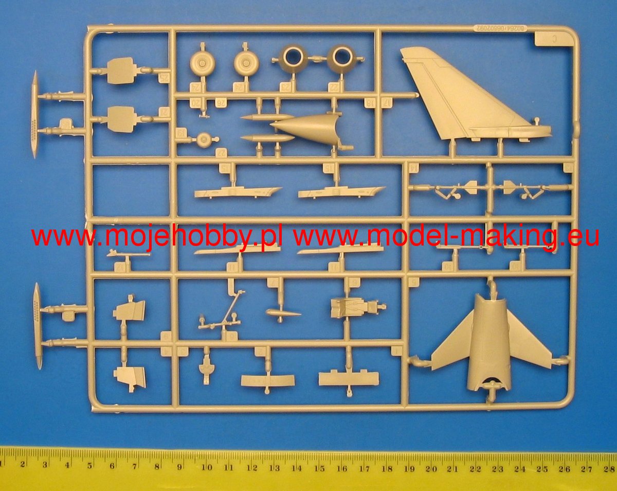 Hobby Boss 80265 1/72 Scale EF-2000B Eurofighter Typhoon - Techtonic Hobbies - Hobby Boss